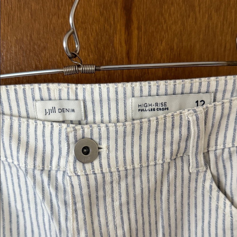 J. Jill White Denim Crops with Blue Stripes
